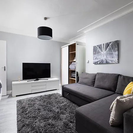 One Bedroom Apartment Opposite Brent Cross Station Londres Exterior foto